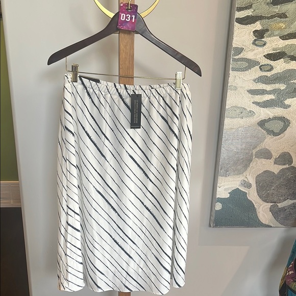Banana Republic Dresses & Skirts - #31 Banana Republic Striped White and Dark Blue Skirt Size L NWT Waist 16